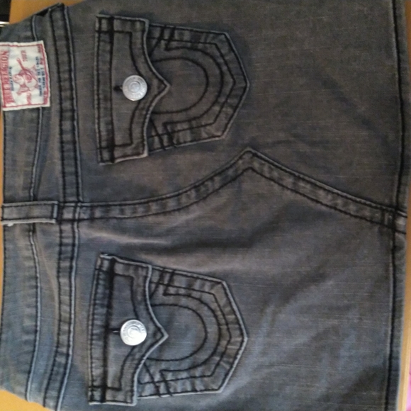 Jean Grey Skirt - Picture 2 of 3